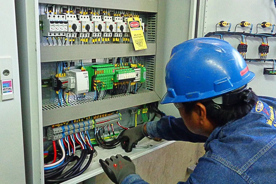 Tablero de automatización industrial