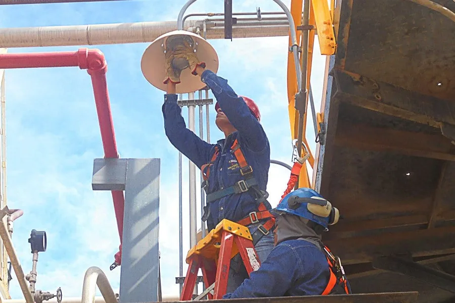 Instalación de iluminación industrial